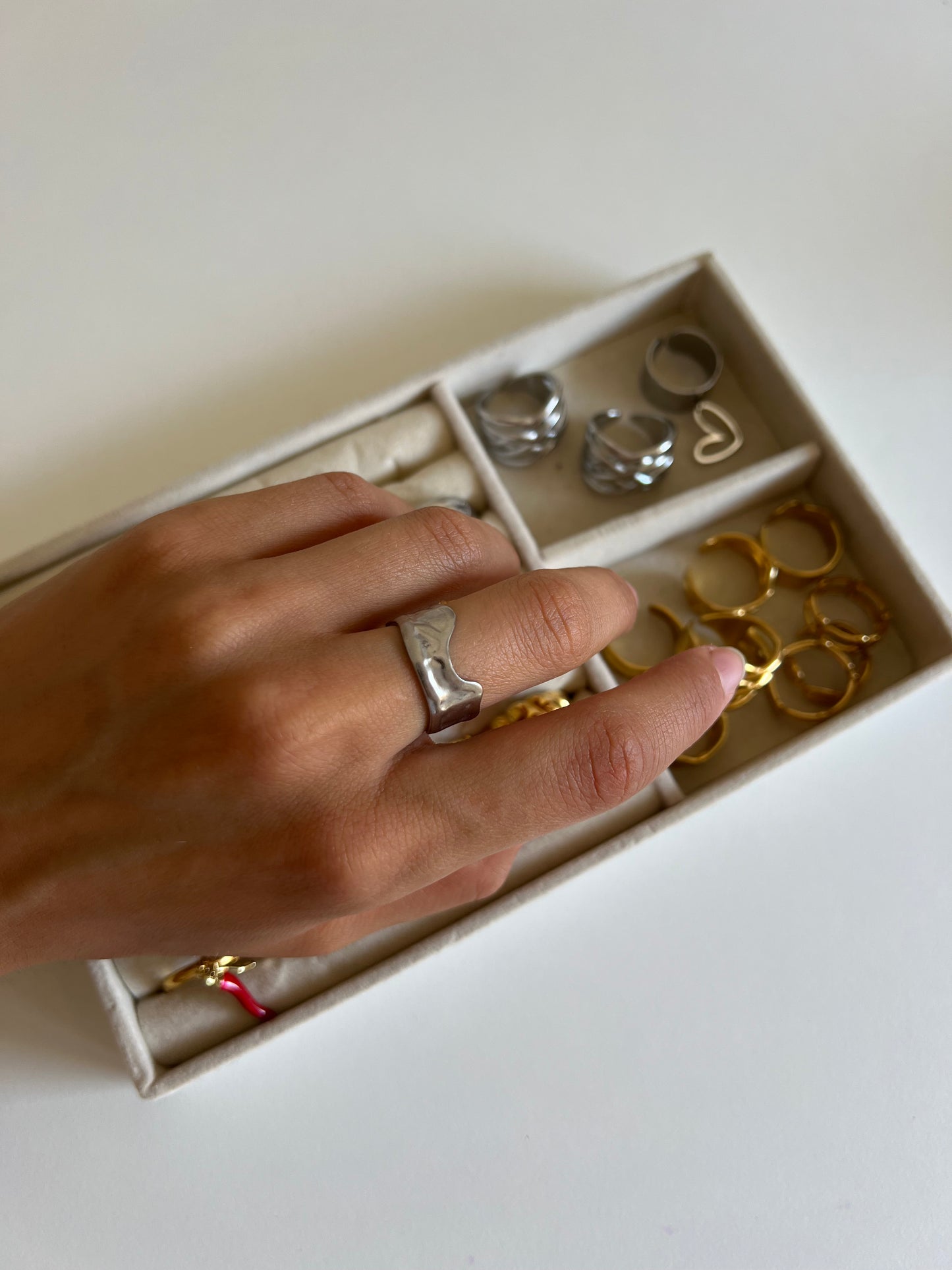 Anello Lucy