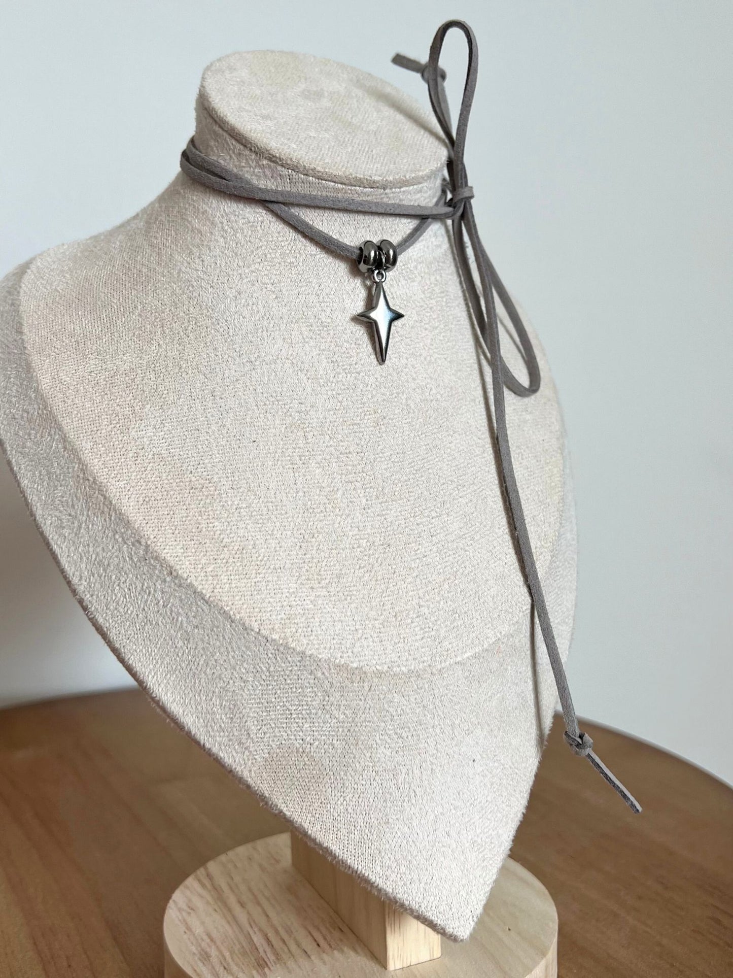 Choker Gray