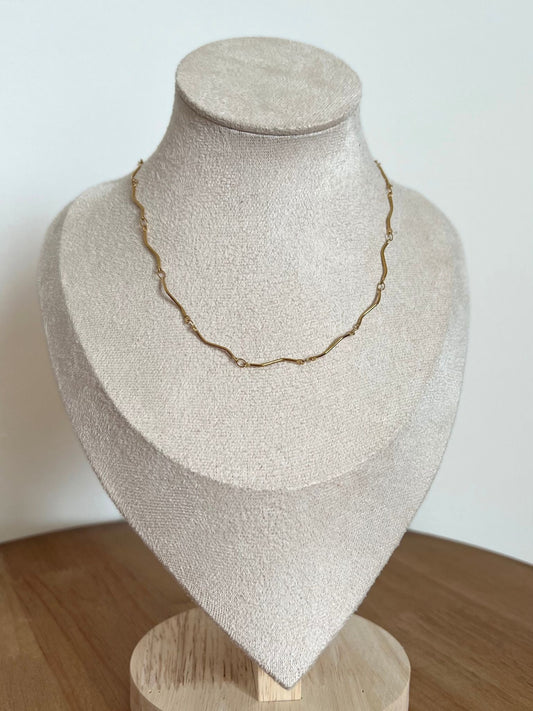 Collana Wave